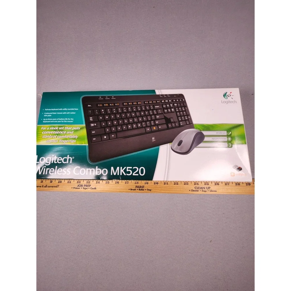 Logitech MK520 Wireless Keyboard & Mouse Combo 2.4GHz USB -brand New